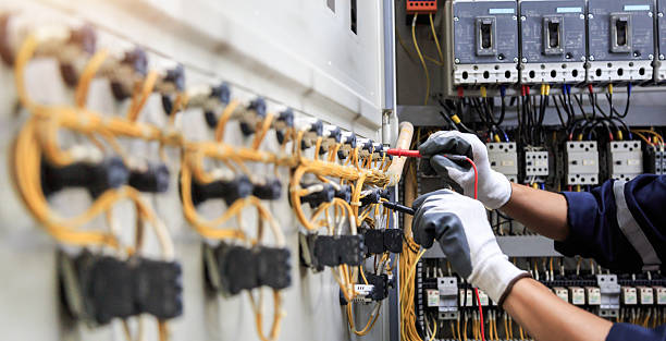 Professional Electrician technician working in New Hope, MN